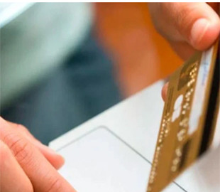 Через шахраїв двоє українців втратили понад 77 тисяч гривень