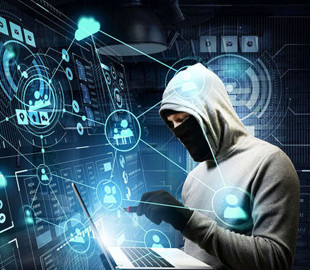 Нацбанк предупредил украинцев о мошенниках: кто в зоне риска