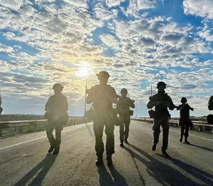 Рада може дозволити військовим виїжджати за кордон, щоб провідати рідних