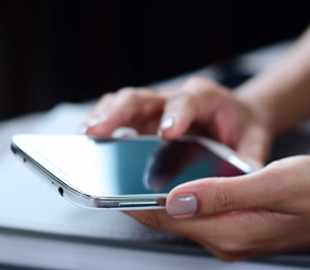 Передавала РФ дані про Бурштинську ТЕС та аеропорт Івано-Франківська: суд дозволив СБУ перевірити телефон неповнолітньої