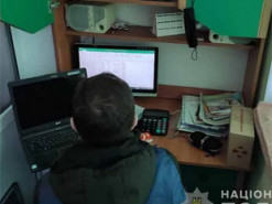 Хакер з Тернопільщини торгував логінами і паролями користувачів соцмереж