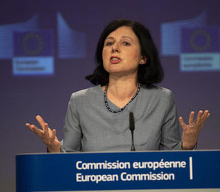 Евросоюз поддержал Twitter в споре с Трампом