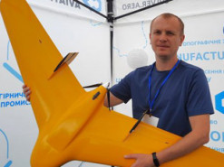 Українці розробили та виготовляють унікальні безпілотні літаки для обстеження полів