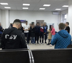 В Запорожье задержали группировку хакеров, которые похищали деньги с банковских счетов