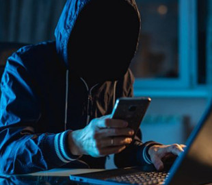 Киевлянин отдал валютным аферистам 46 тысяч долларов в обмен на сувенирные купюры