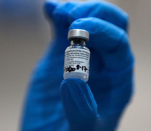 Guardian: Россия планировала масштабную кампанию по дискредитации вакцины Pfizer в Европе