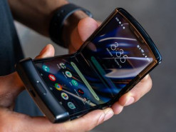 Новая Motorola Razr перестала складываться после 27 тысяч сгибаний