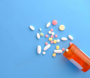 Попит на йодид калію: лікарі розповіли про профілактику від дії радіації і до чого призводить неправильне дозування