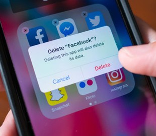 Пользователи смартфонов Samsung не могут удалить Facebook