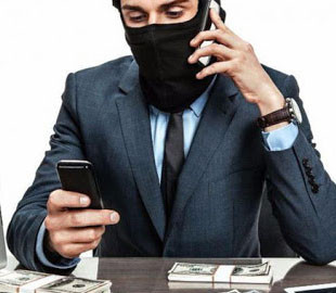 Нет ничего святого: Как мошенники "разводят" украинцев на деньги и что делать, если вы стали их жертвой