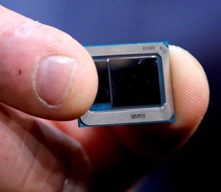 Производители микросхем и электроники пожаловались на острую нехватку рабочей силы