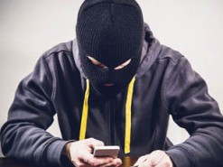 В Днепре активизировались мошенники, которые выдают себя за банковских сотрудников