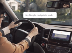 Голосовой помощник Google Assistant появится на платформе Android Auto