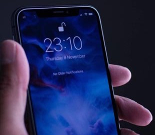 Apple уменьшила количество заказов на iPhone 2018 года