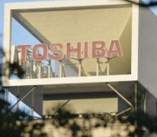 Toshiba продолжает продавать активы