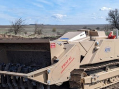 На полігоні випробували машину для розмінування, яку зібрали в Україні