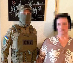 В Україні викладачку підозрюють у підтримці рф через проросійські Telegram-канали