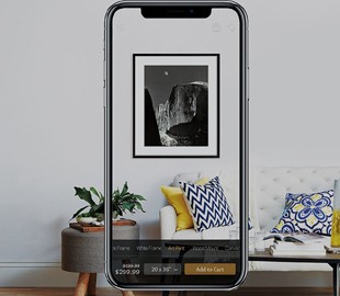 Приложение позволяет повесить на реальную стену виртуальную картину