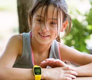 Хакеры научились подглядывать за пользователями через детские "умные" часы