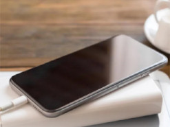 Чому акумулятор смартфона «вмирає» за два роки: прихована причина у вашій зарядці