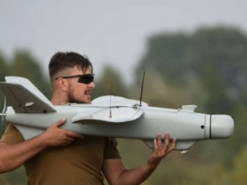 Український дрон "Лелека-100" працює в умовах РЕБ та непомітно для ворога патрулює поле бою