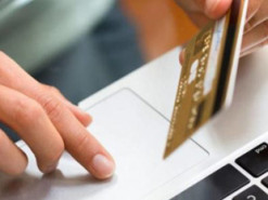 Дві жінки втратили понад 17 тисяч гривень через фейкові «виплати» у Facebook