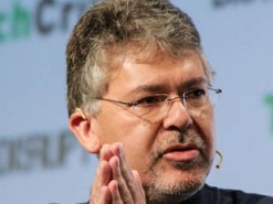 Apple переманила топ-менеджера Google