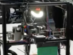 Світовий рекорд побито через 10 років: робот із блискавичною швидкістю зібрав кубик Рубіка