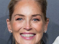 «Познакомилась с парой приятных людей»: Шэрон Стоун рассказала об успехах на сайте знакомств