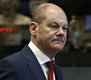 Мені це важко уявити: Шольц про ідею заборонити шенгенські візи для росіян