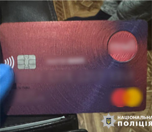 Кіберполіцейські викрили шахрая, який ошукав військовослужбовця