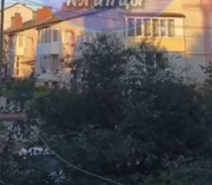 У військовій частині РФ на кордоні з Білоруссю лунають стрілянина та вибухи