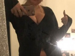 Девушка прославилась из-за неудачной интернет-покупки платья