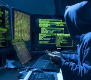 Хакеры похитили личные данные 2 млн клиентов оператора связи