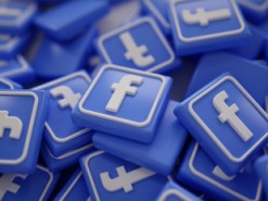 Защита персональных данных: Facebook заблокировал работу более 400 приложений