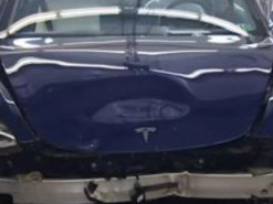 Водитель Tesla вычислил злоумышленника с помощью «черного ящика»