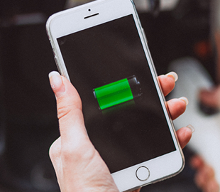 Як зберегти заряд, якщо батарея телефону ось-ось сяде: поради для iPhone та Android