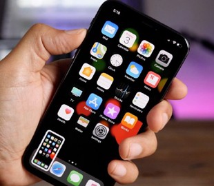 Apple работает над прочным стеклом для iPhone