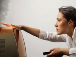 Як захистити побутову техніку від перепадів напруги: поради експерта