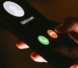 10 найкращих безкоштовних додатків на Android, які допоможуть дізнатися, хто вам дзвонив