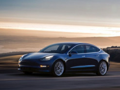 Электромобили Tesla существенно выросли в цене: в чем причина