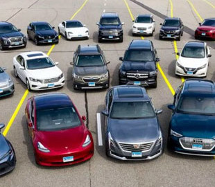 Tesla только вторая: назвали лучшие полуавтономные системы вождения