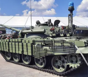 Одна з "новинок" виведена з серії з 1975 року: РФ оконфузилася на форумі "Армія-2022". Фото