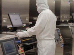 Японський виробник чіпів Renesas не має наміру будувати заводи в США