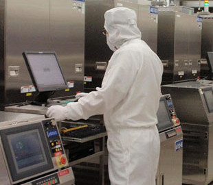 Японський виробник чіпів Renesas не має наміру будувати заводи в США