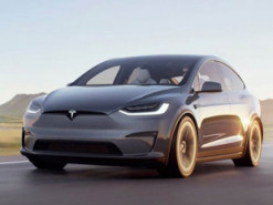 Tesla повысила стоимость своих флагманских электромобилей на 5 тысяч долларов