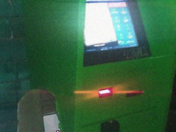 В Днепре ограбили платежный терминал: вырезали дыру и забрали деньги