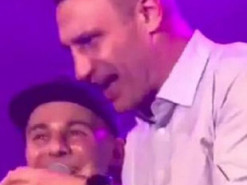 "Классный дуэт": Кличко "зажег" на концерте украинской группы