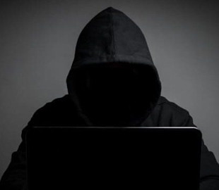 «Прибуткові завдання» в інтернеті: мешканка Запоріжжя втратила гроші, потрапивши в пастку аферистів