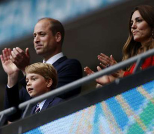 Мережею гуляють меми з реакцією принца Джорджа на фінал "Євро-2020"